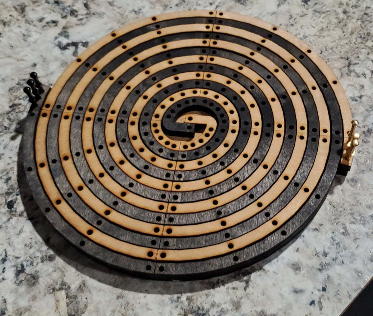 Twisted Spiral Cribbage Board - 2 Players - Small