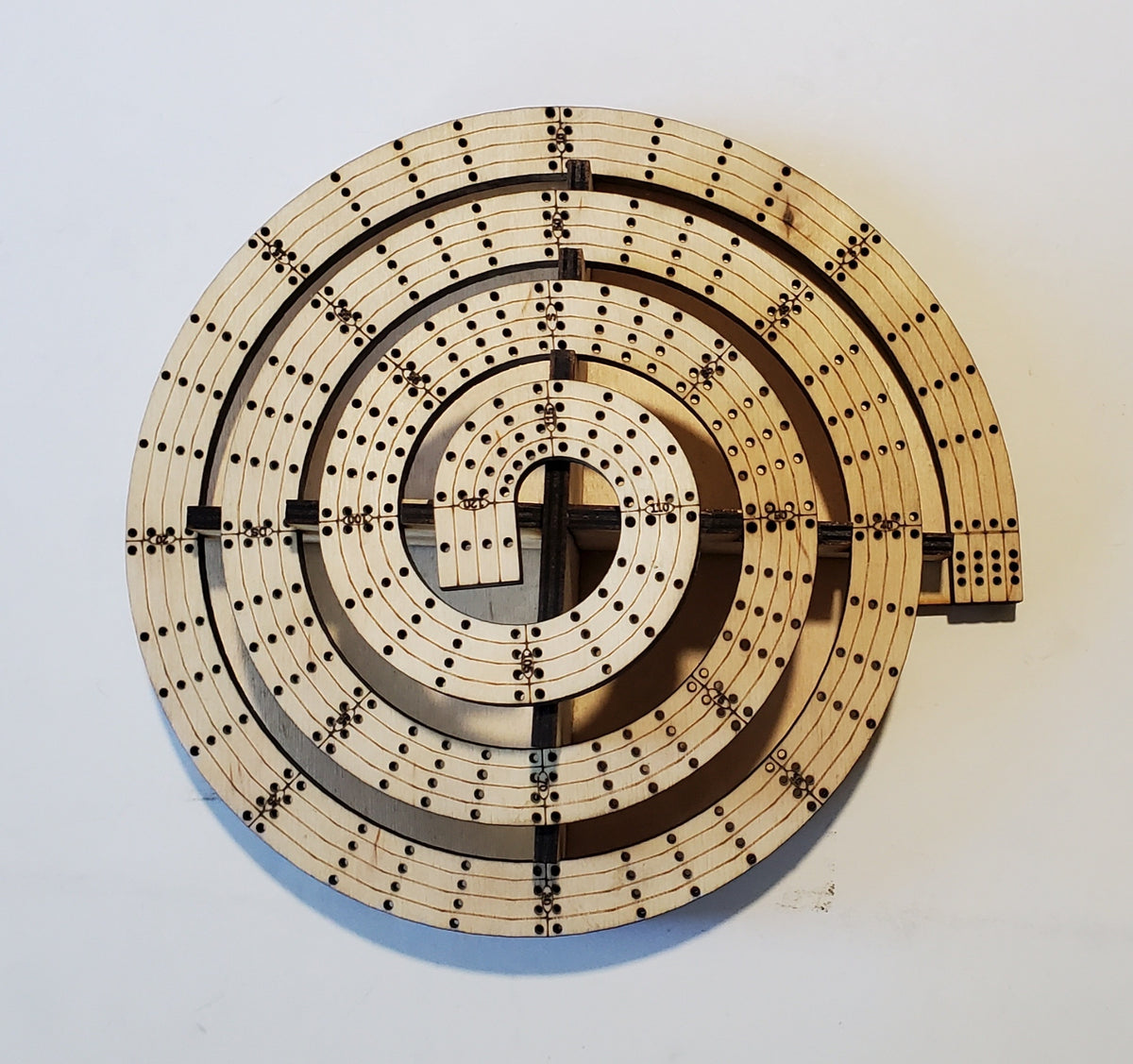4 Lane King of the Mountain Cribbage Board with Lazy Suzan