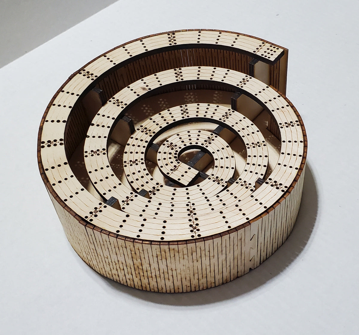 4 Lane Spiral Bowl Cribbage Board
