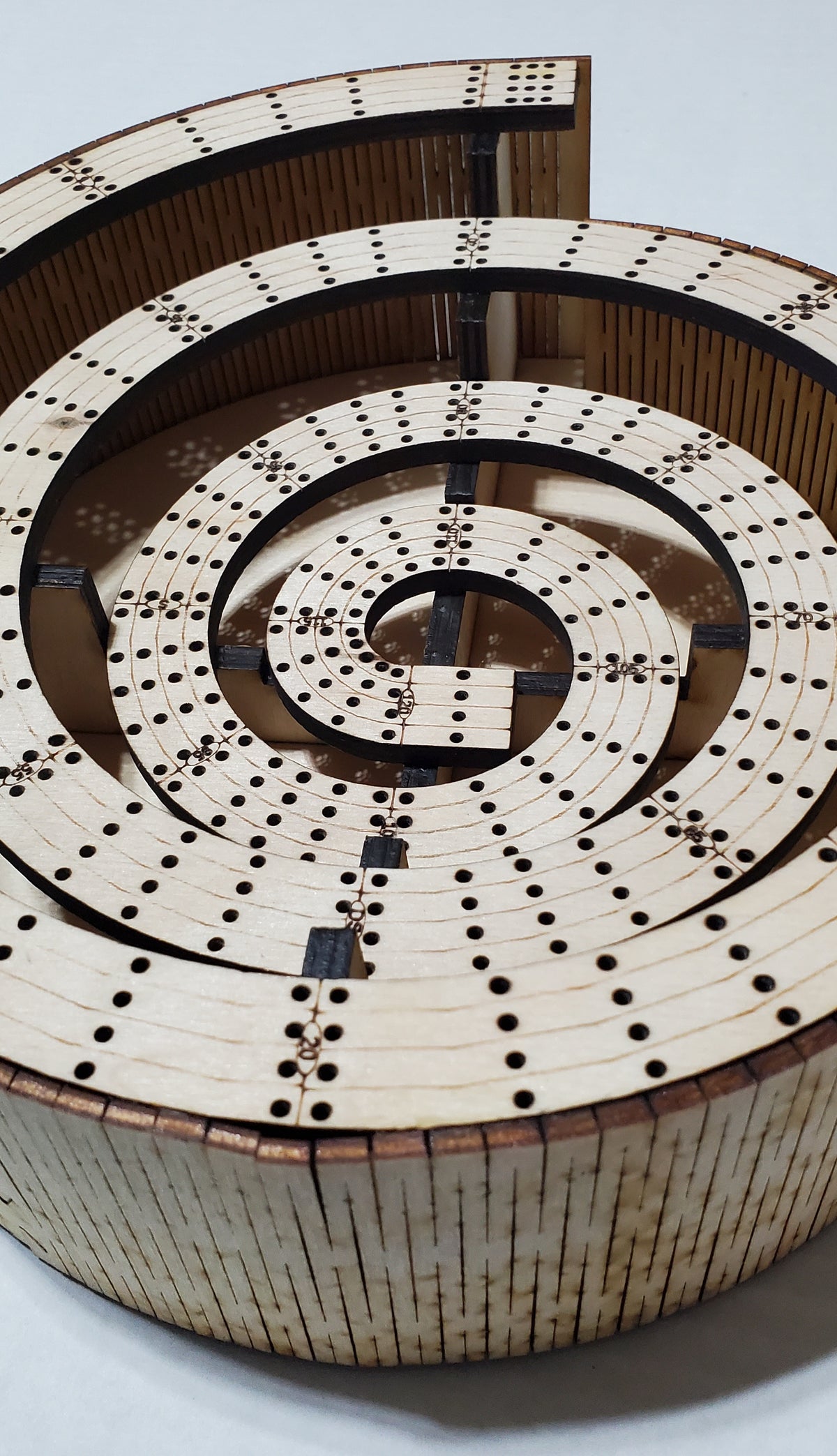 4 Lane Spiral Bowl Cribbage Board
