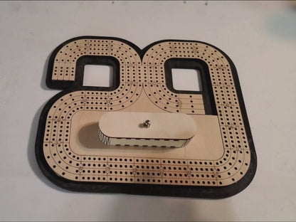 29 Hand Cribbage Board With Removable Peg Holder